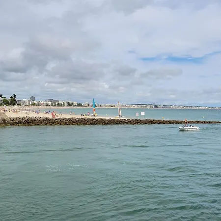 L'elegance A La Bauloise - Proche - Parking Prive 아파트