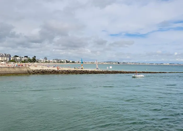 L'elegance A La Bauloise - Proche - Parking Prive 아파트